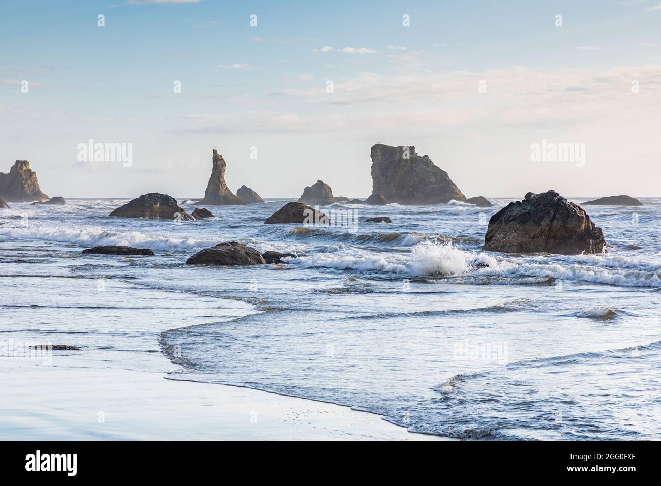 Bandon, Oregon, USA. Sea stacks and surf on Bandon beach on the Oregon ...