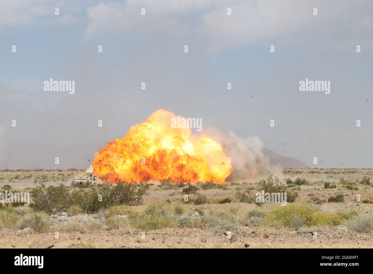 M58 mine clearing line charge hires stock photography and images Alamy