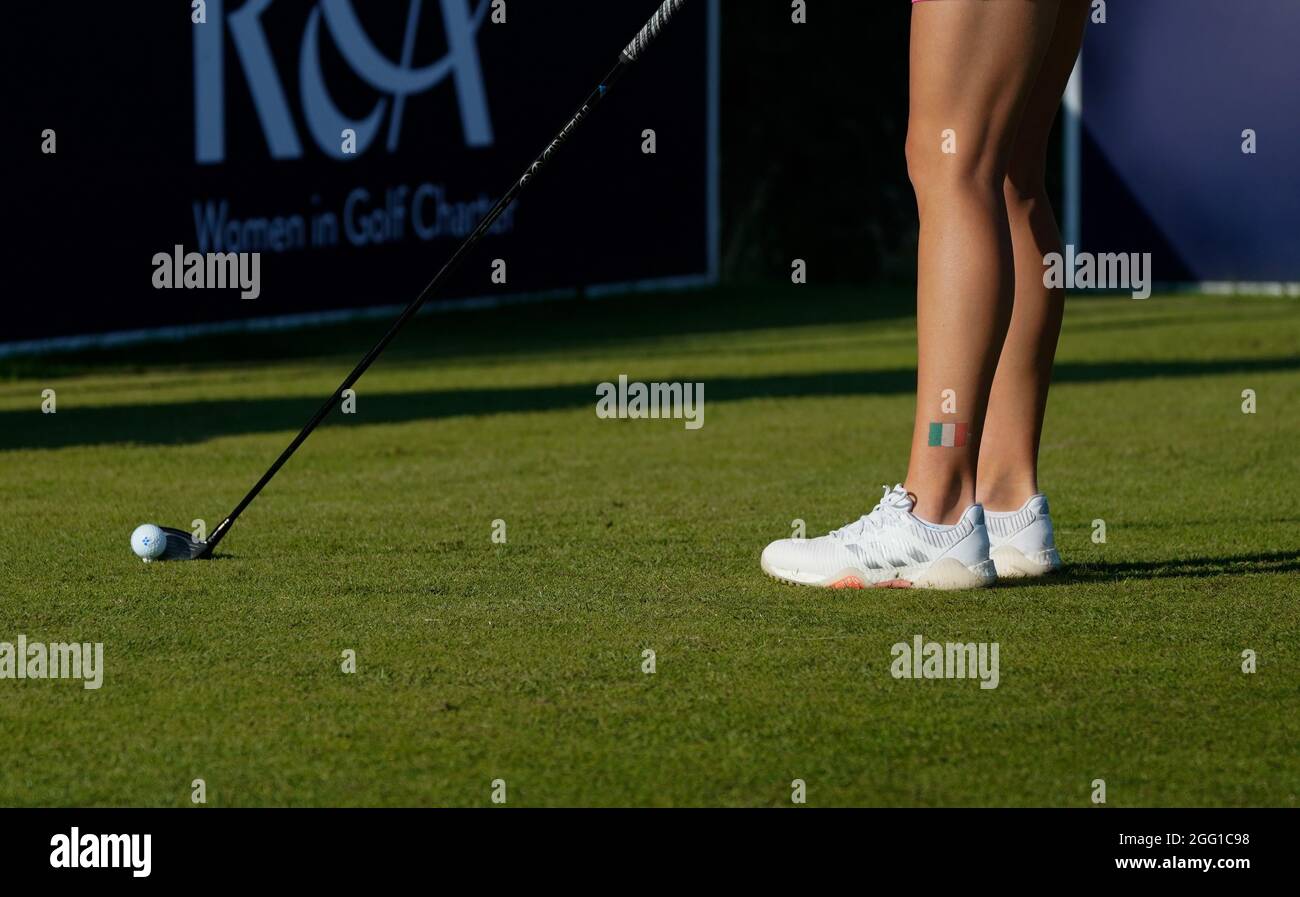 Team GB&I's Annabell Fuller wears an Irish Tri-Colour flag tattoo on her leg during the 2021 Curtis Cup Day 2 - Morning Foursomes at Conwy Golf Club, Stock Photo
