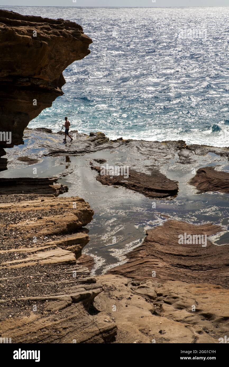 Hawaii oahu turquoise ocean hi-res stock photography and images - Alamy