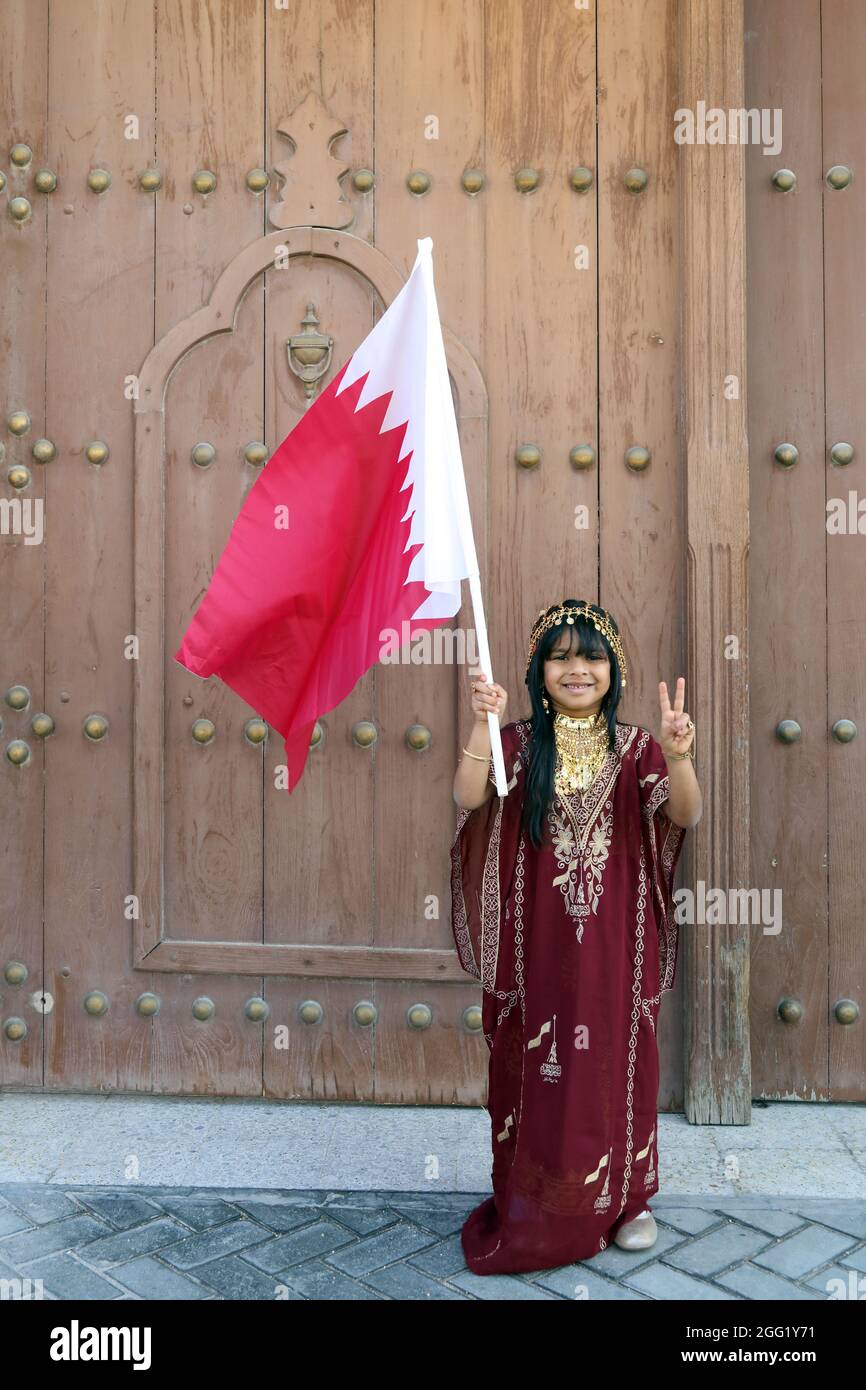 Qatari kids with Traditional dress-QATAR Stock Photo - Alamy