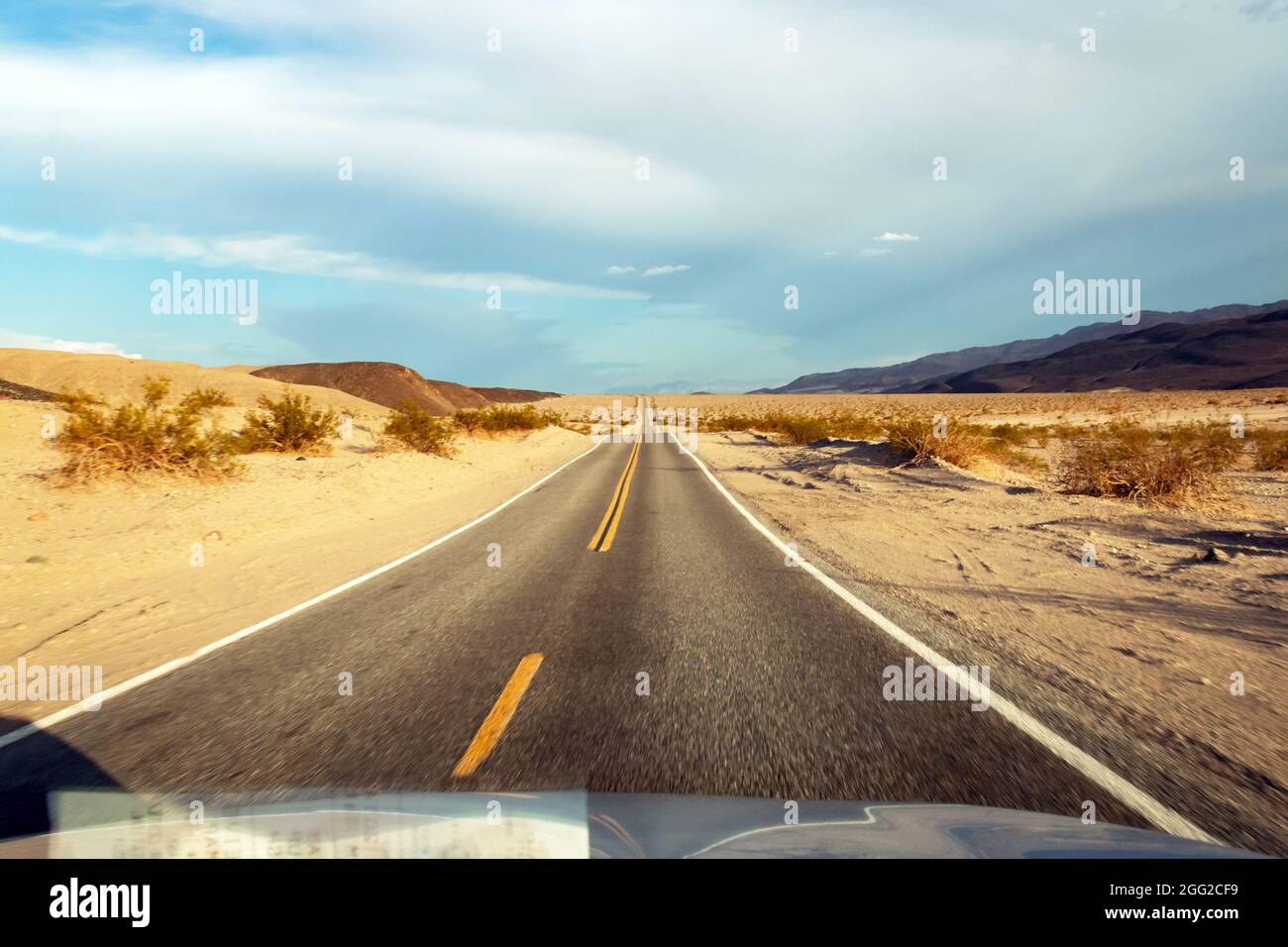 American highway receding into distance on Route 66 in the Arizona desert  Stock Photo - Alamy