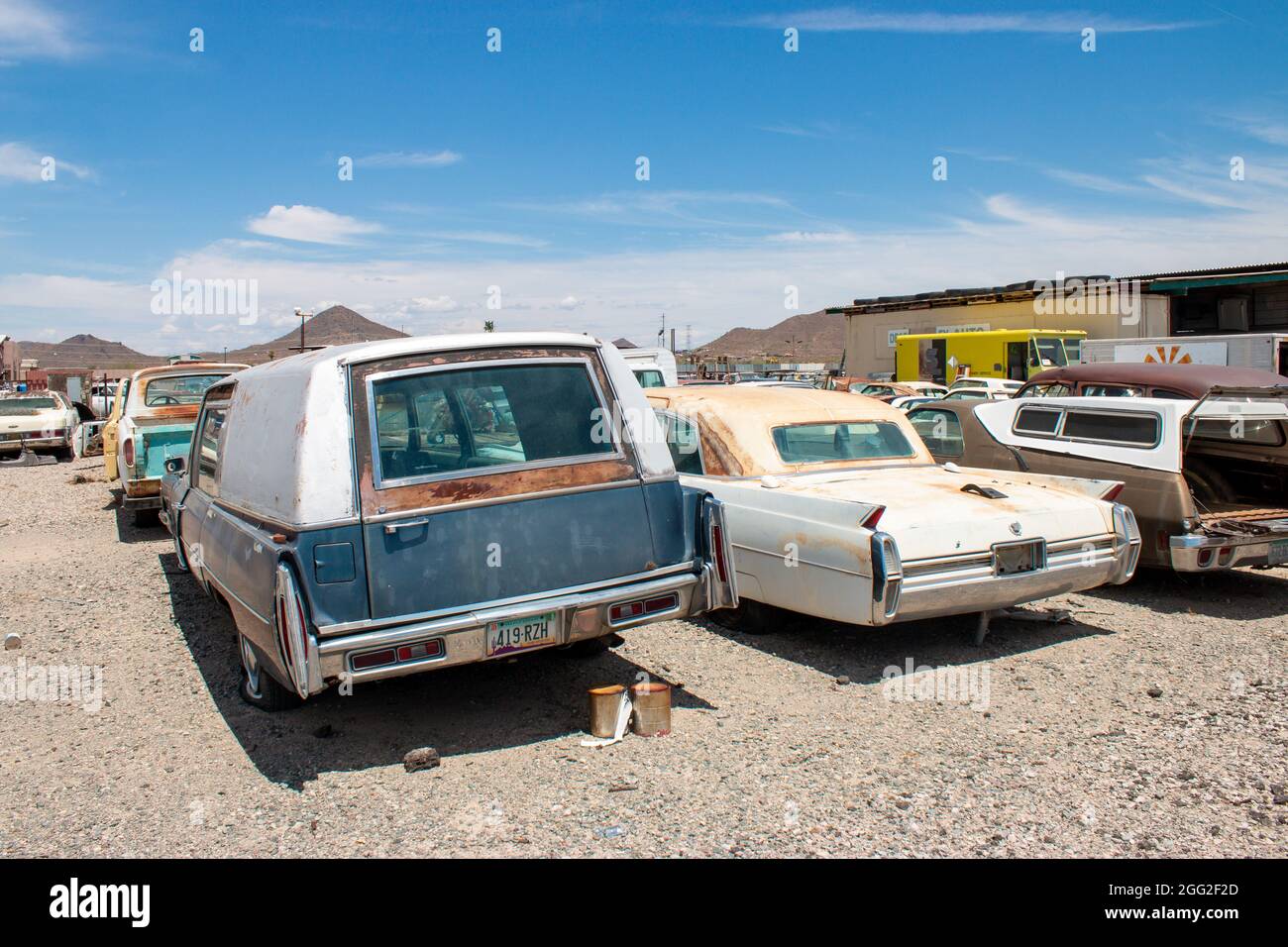 classic 1960s vintage American cars in Arizona junkyard Stock Photo - Alamy