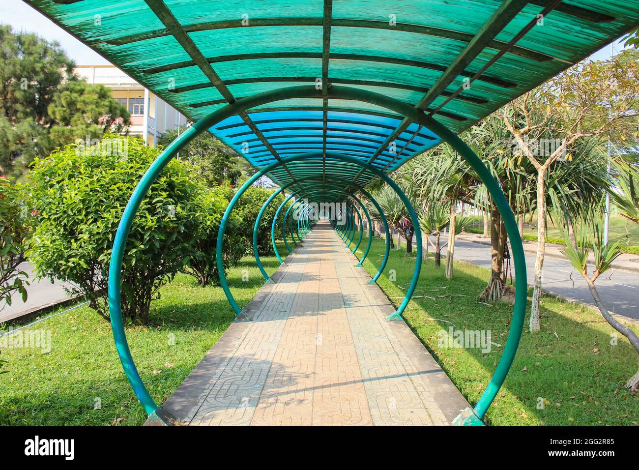 Ho Chi Minh, Vietnam - January 13, 2016: walking path with covered domes on  the campus of Vietnam National University HCM City - University of Science  Stock Photo - Alamy