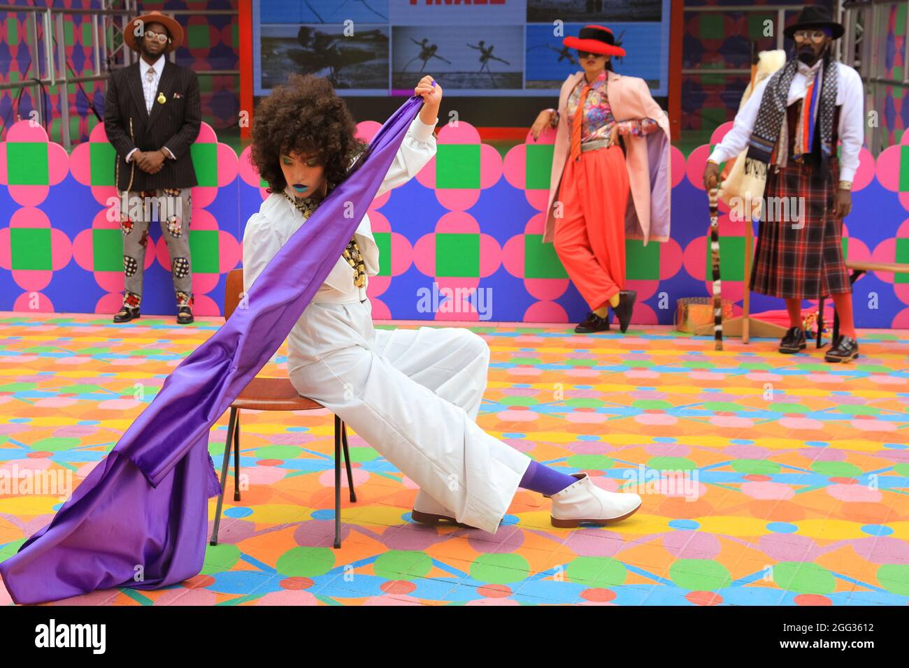 London, UK, 28th Aug 2021. Energetic performers present \