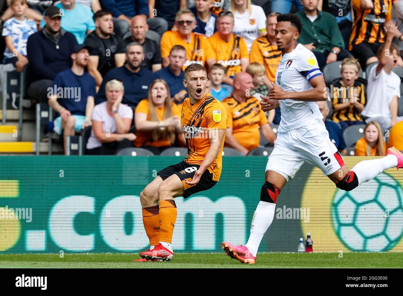 City Offside Caught offside hi-res stock photography and images - Alamy