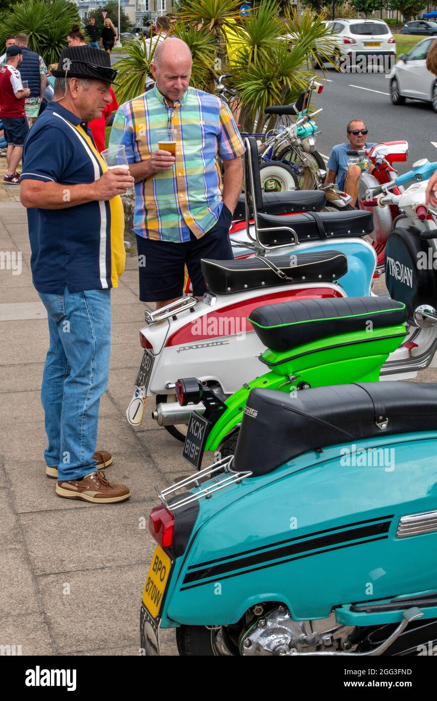 isle of wight scooter rally, ryde isle of wight, lambretta and vespa scooters, bank holiday scooter rally, mods and rockers, scooter enthusiasts rally Stock Photo