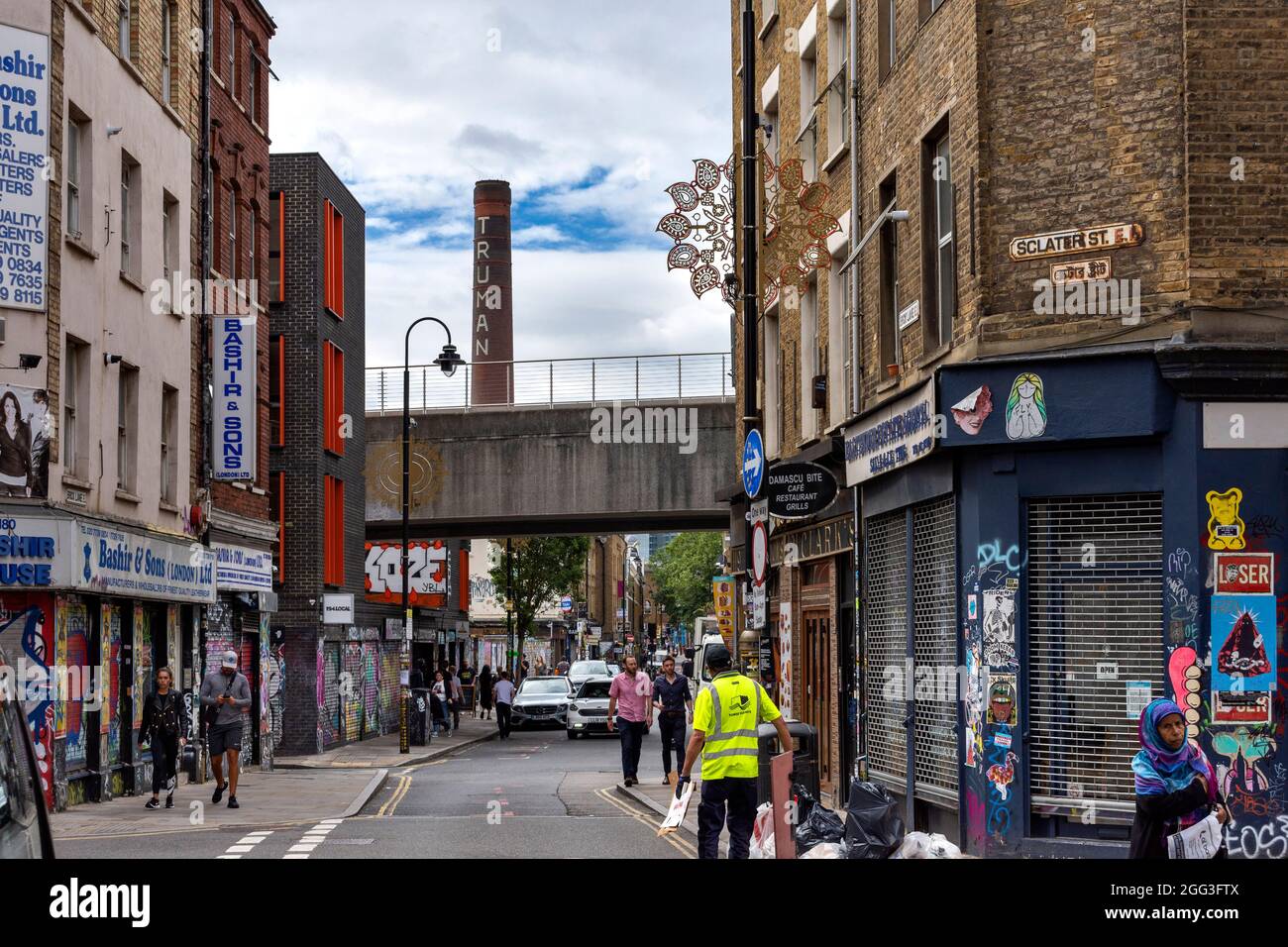 LONDON ARTISTIC AND CULTURAL AREA AROUND BRICK LANE WITH CREATIVE DESIGNS  BRICK CHIMNEY OF THE OLD TRUMAN BREWERY Stock Photo