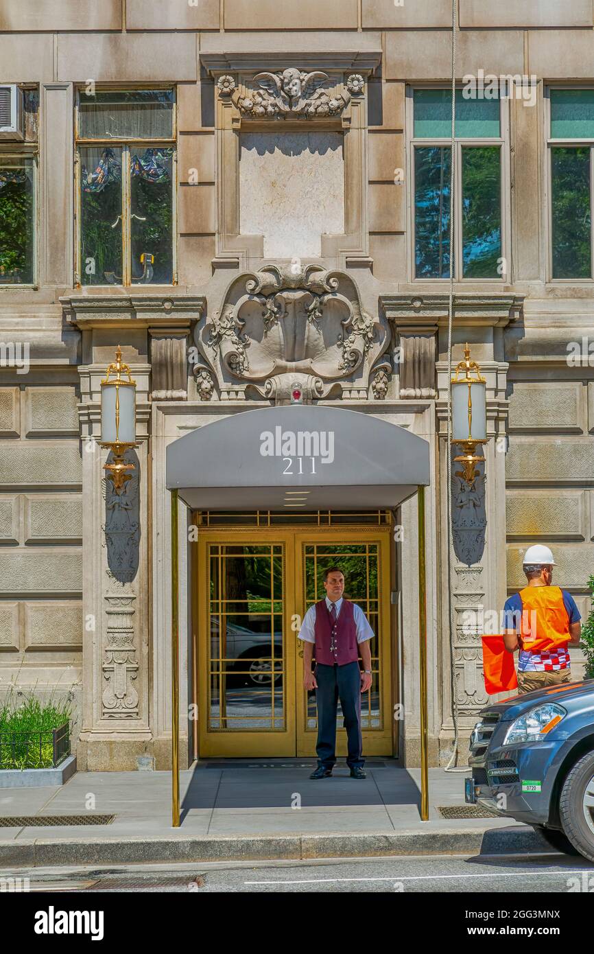 211 Central Park West, Beresford, Emery Roth's tripletowered apartment