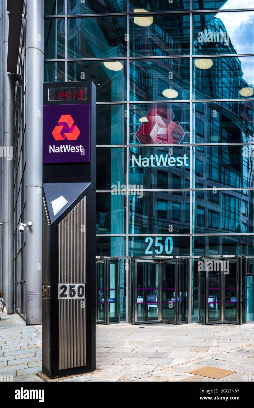 Natwest HQ London - Natwest Headquarters London at 250 Bishopsgate near Spitalfields in the City of London. The building was formerly branded RBS. Stock Photo