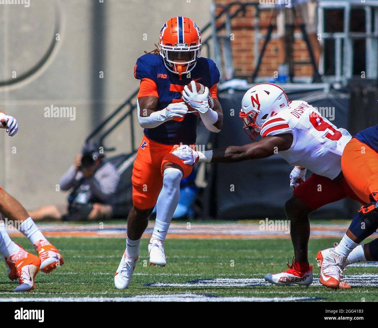 August 28, 2021: Illinois Fighting Illini quarterback Brandon Peters (18)  in action during the NCAA football game between Illinois Fighting Illini vs  Nebraska Cornhuskers at Memorial Stadium in Champaign, Illinois. Dean  Reid/CSM/Sipa