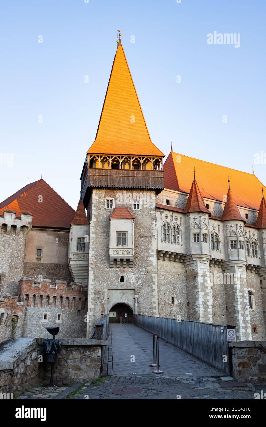 hunedoara Castle, also known a Corvin Castle or Hunyadi Castle, is a Gothic-Renaissance castle in Hunedoara, Romania. One of the largest castles in Eu Stock Photo