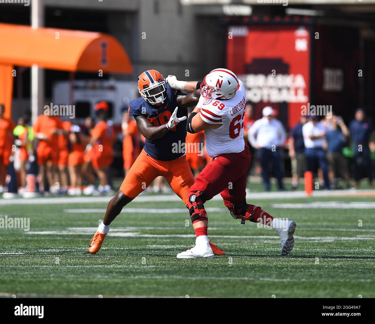 August 28, 2021: Illinois Fighting Illini quarterback Brandon Peters (18)  in action during the NCAA football game between Illinois Fighting Illini vs  Nebraska Cornhuskers at Memorial Stadium in Champaign, Illinois. Dean  Reid/CSM/Sipa