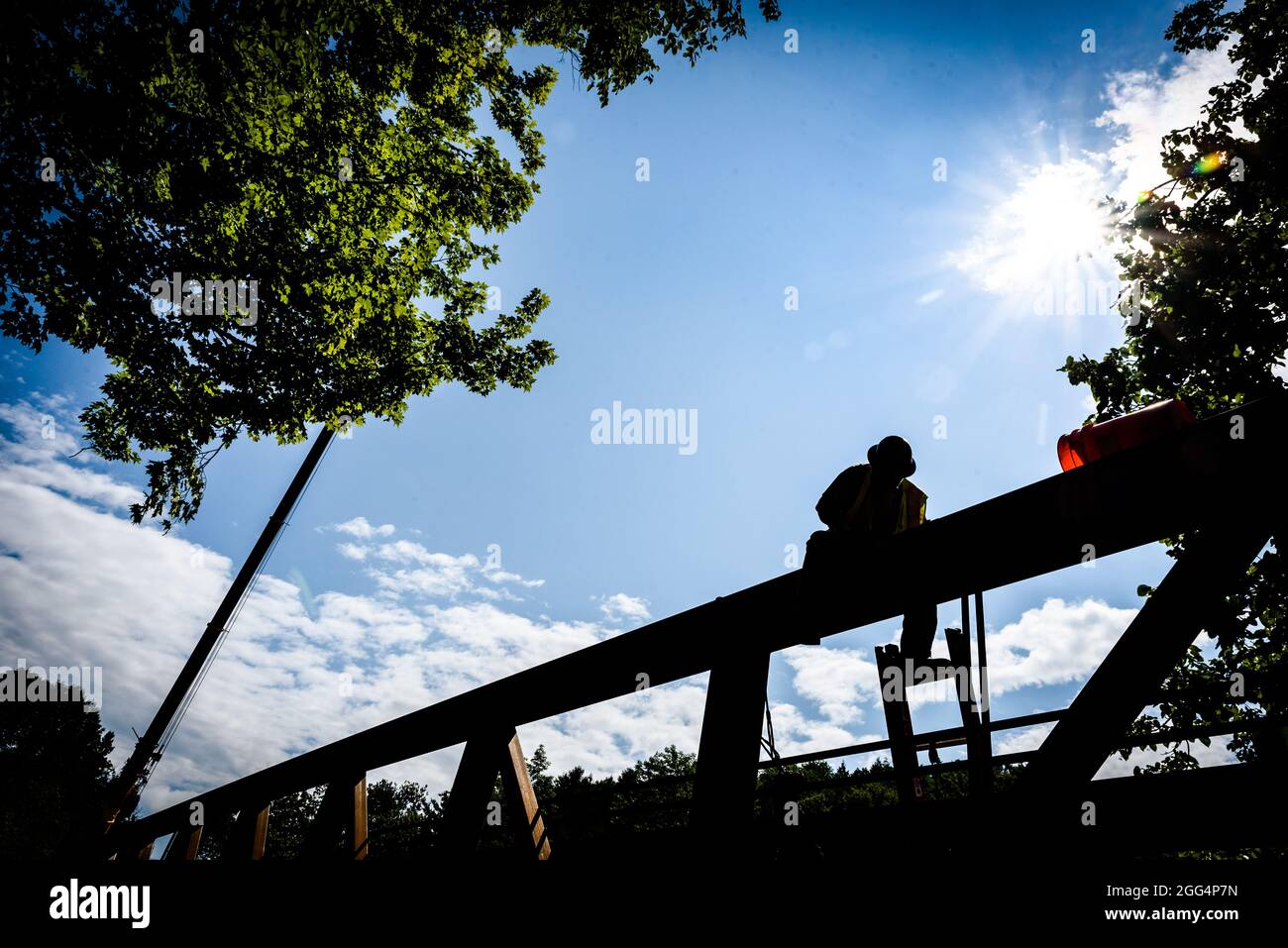 Ironworker silhouette hi-res stock photography and images - Alamy
