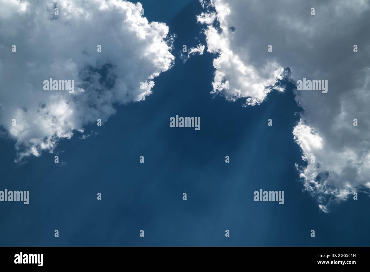 Time lapse sky clouds passing hi-res stock photography and images - Alamy