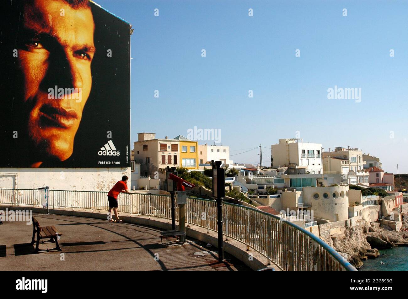 Adidas football advertising hi-res stock photography and images - Alamy