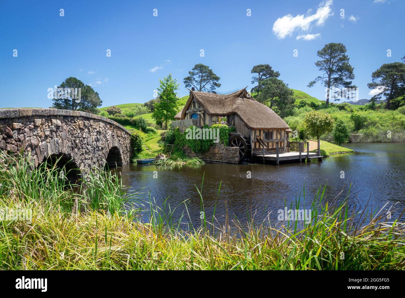 The Millhouse In Hobbiton New Zealand The Old Mill In Hobbiton Lord Of The Rings Trilogy Hobbiton Movie Set Tours Stock Photo