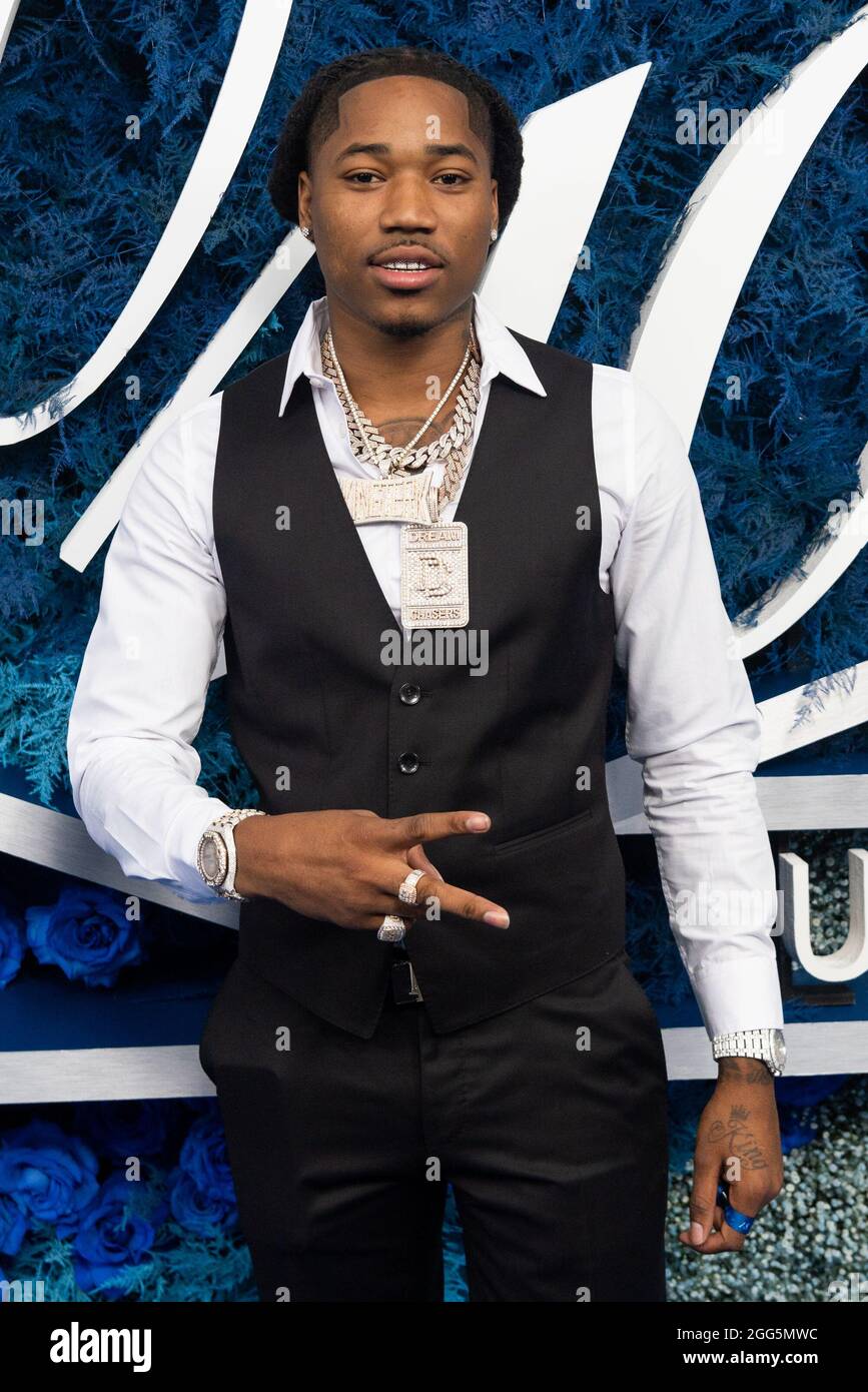 EkT 40 attends the 18-year anniversary of Jay-Z's 40/40 club in New ...