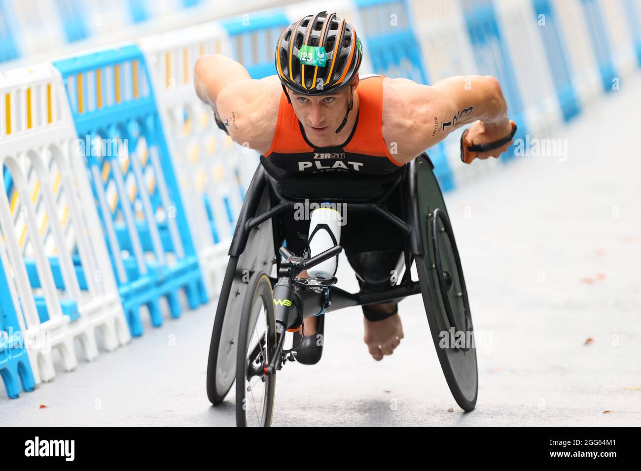 Tokyo, Japan. 29th Aug, 2021. Jetze Plat (NED) Triathlon : Men's PTWC  during the Tokyo 2020 Paralympic Games at the Odaiba Marine Park in Tokyo,  Japan . Credit: AFLO SPORT/Alamy Live News
