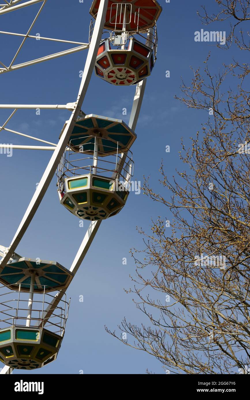 Pods on the Big Wheel, Torquay seafront Stock Photo Alamy