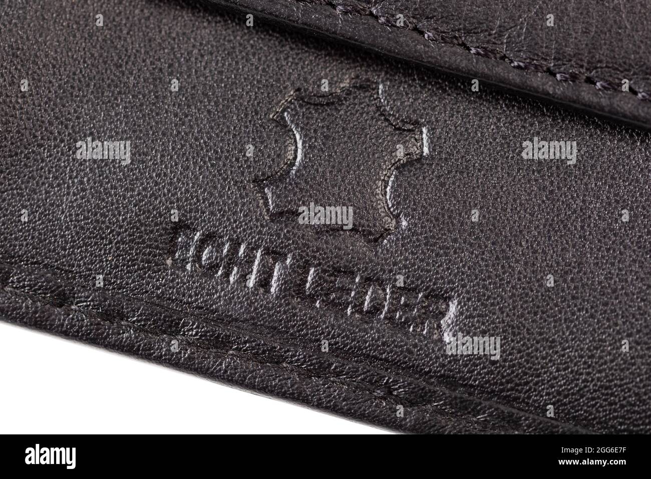 Echt leder, genuine leather. Purse, wallet product, symbol, extreme  closeup. Real, authentic leather clothing products, accessories, material  authenti Stock Photo - Alamy