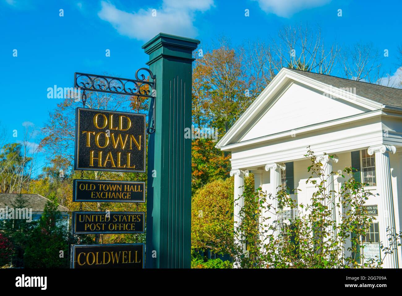 Lincoln Old Town Hall and US Postal Office at 17 Lincoln Road in