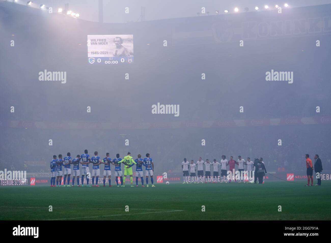 BRUSSELS, BELGIUM - DECEMBER 11: Michael Murillo of RSC Anderlecht during  the Pro League match between RSC Anderlecht and KRC Genk at Lotto Park on  de Stock Photo - Alamy