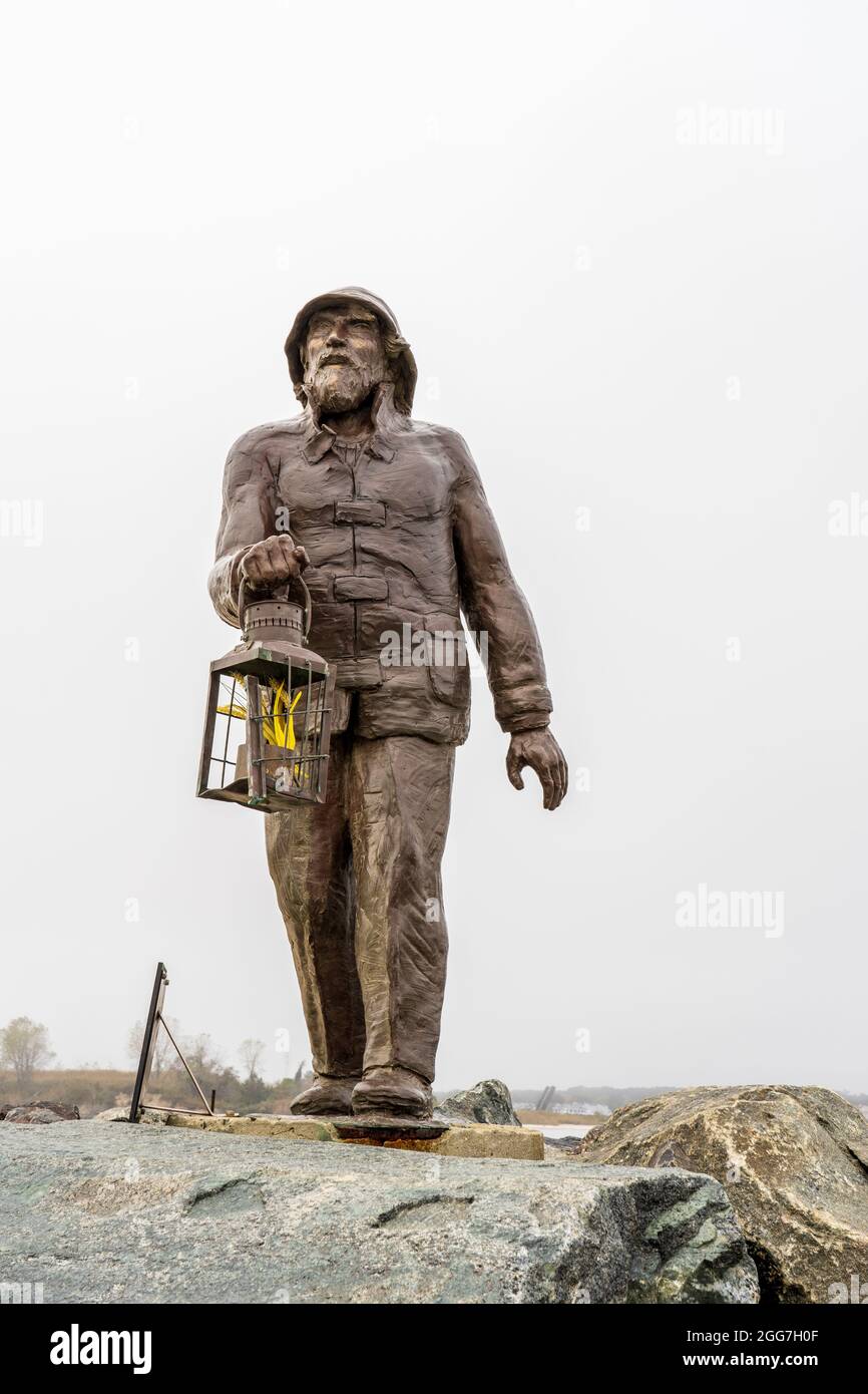 Fishermens memorial statue hires stock photography and images Alamy