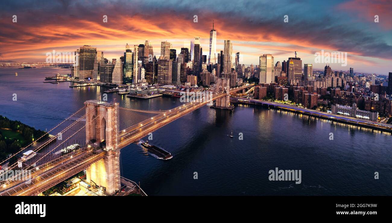 Brooklyn bridge sunrise hi-res stock photography and images - Alamy