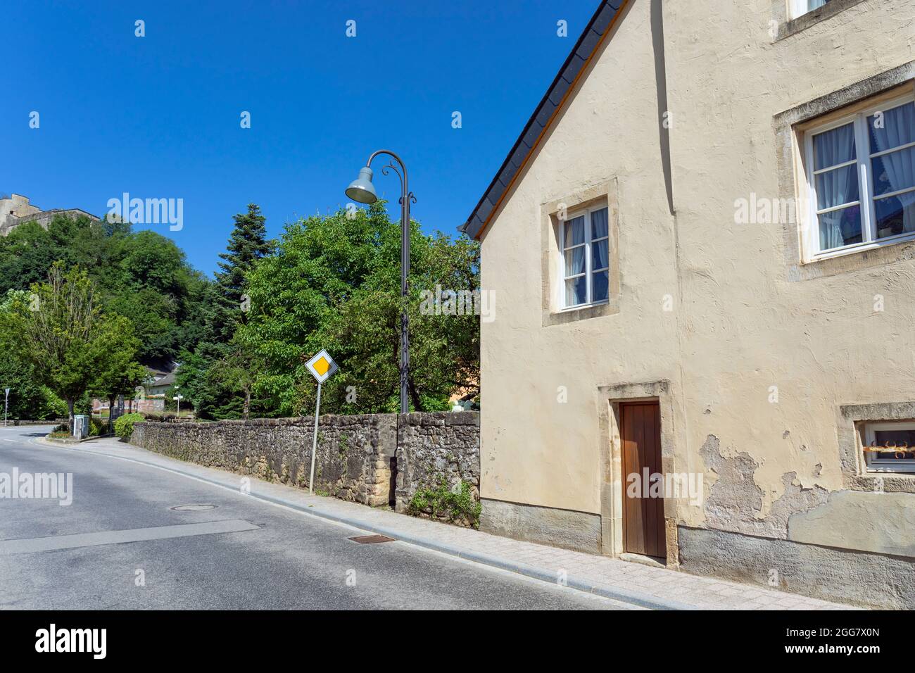 Europe, Luxembourg, Septfontaines, Traditional House on corner of Mierscherstrooss and Op de Pëtzen (Detail) Stock Photo