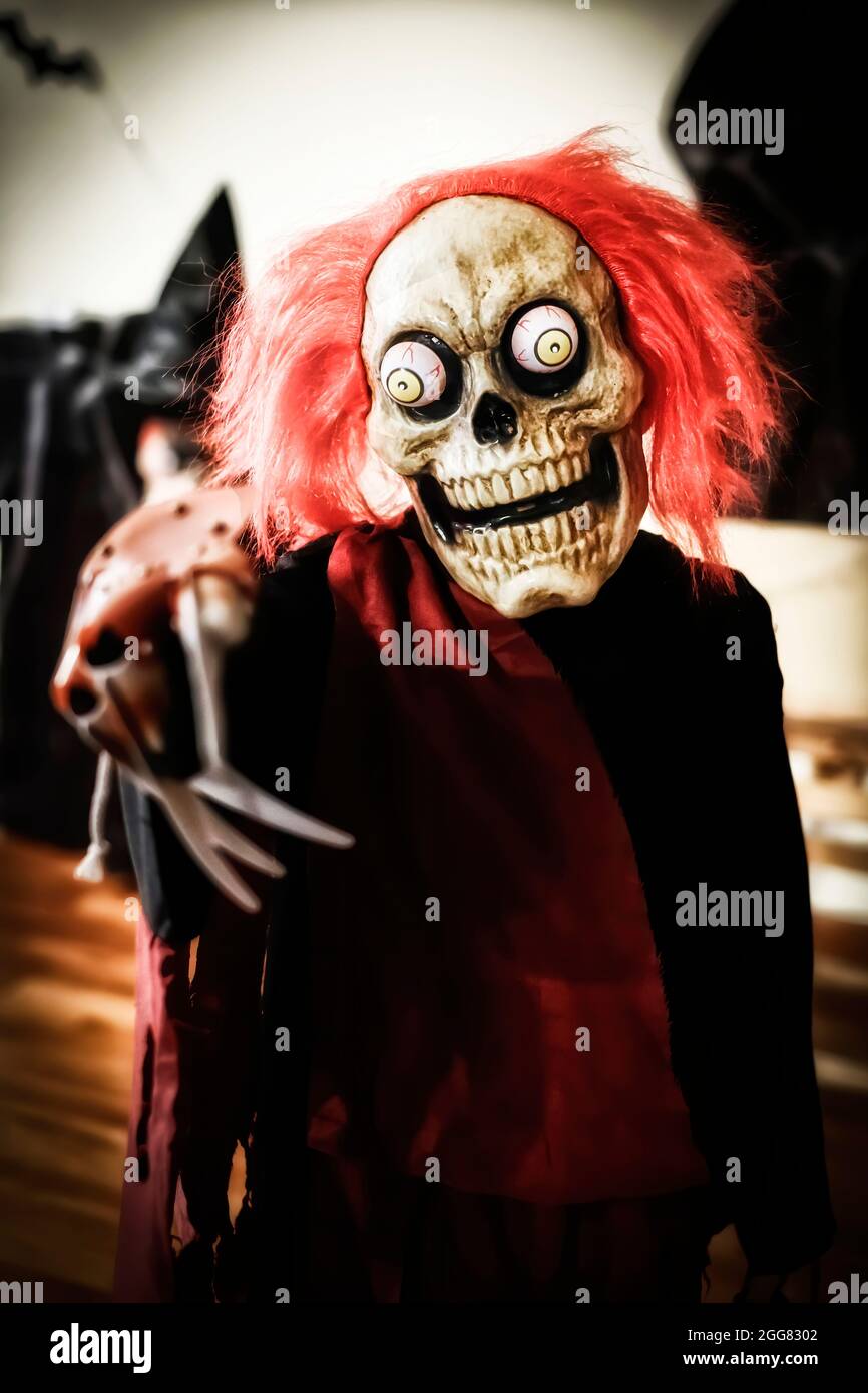 Skeleton mask hi-res stock photography and images - Alamy