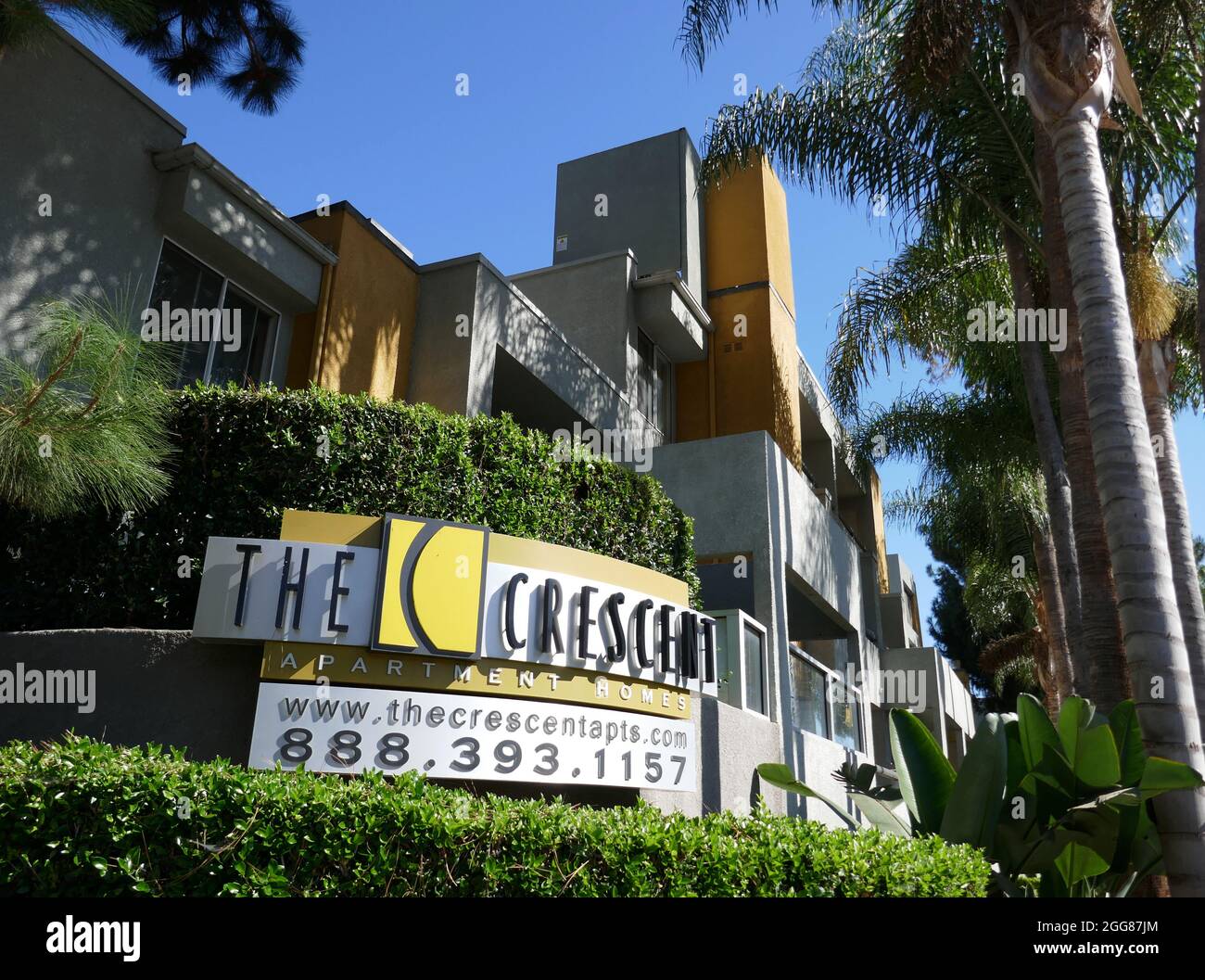 1274 N Crescent Heights Blvd