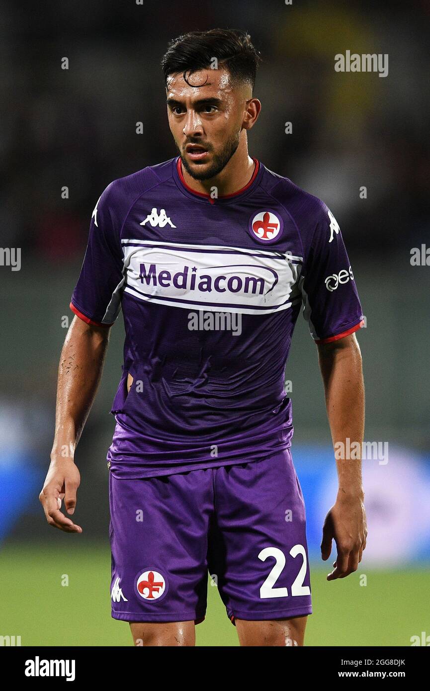 Gonzalez Fiorentina carries the ball during the italian soccer Serie A  match ACF Fiorentina vs Empoli FC on April 03, 2022 at the Artemio Franchi  stadium in Florence, Italy (Photo by Valentina