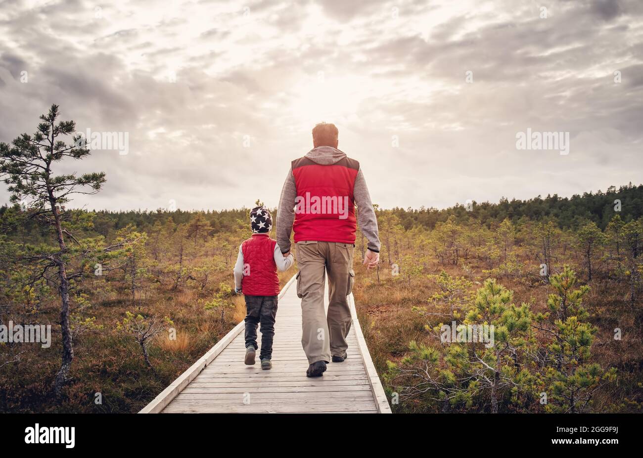 Man father path love hi-res stock photography and images - Alamy