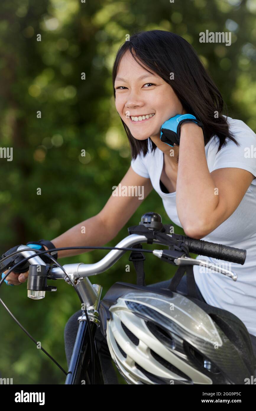 Hispanic cyclist hires stock photography and images Alamy