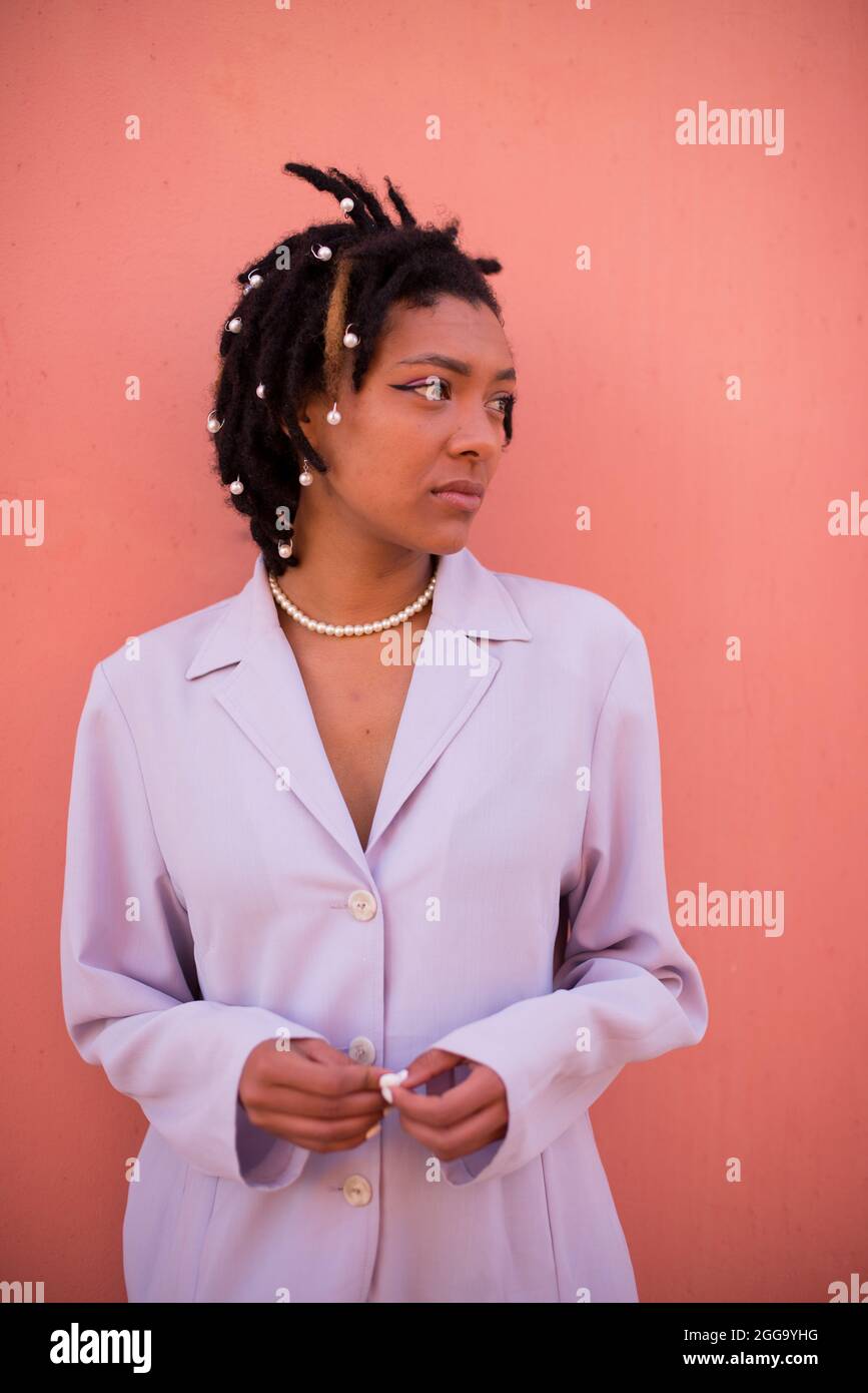 Close up black woman dreadlocks hi-res stock photography and images - Alamy