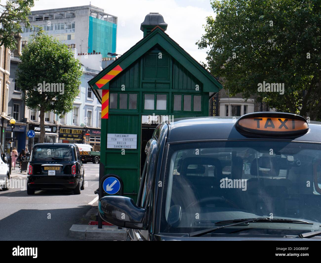 green-street-london-hi-res-stock-photography-and-images-alamy