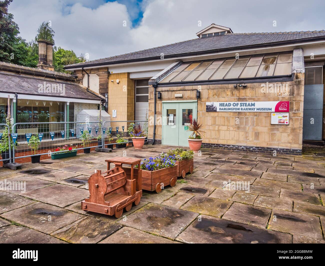 This is of the redundant passenger platform at the Darlington Head of Steam Museum that was the original Darlington Railway station. Stock Photo