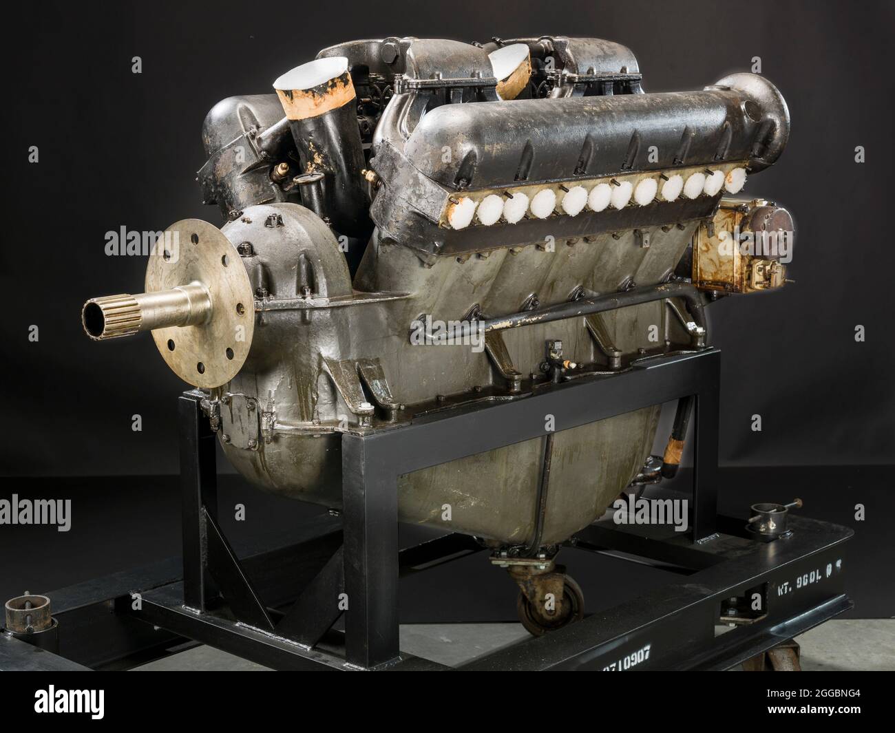 In 1916 Curtiss engineer Charles Kirkham began designing an engine to
