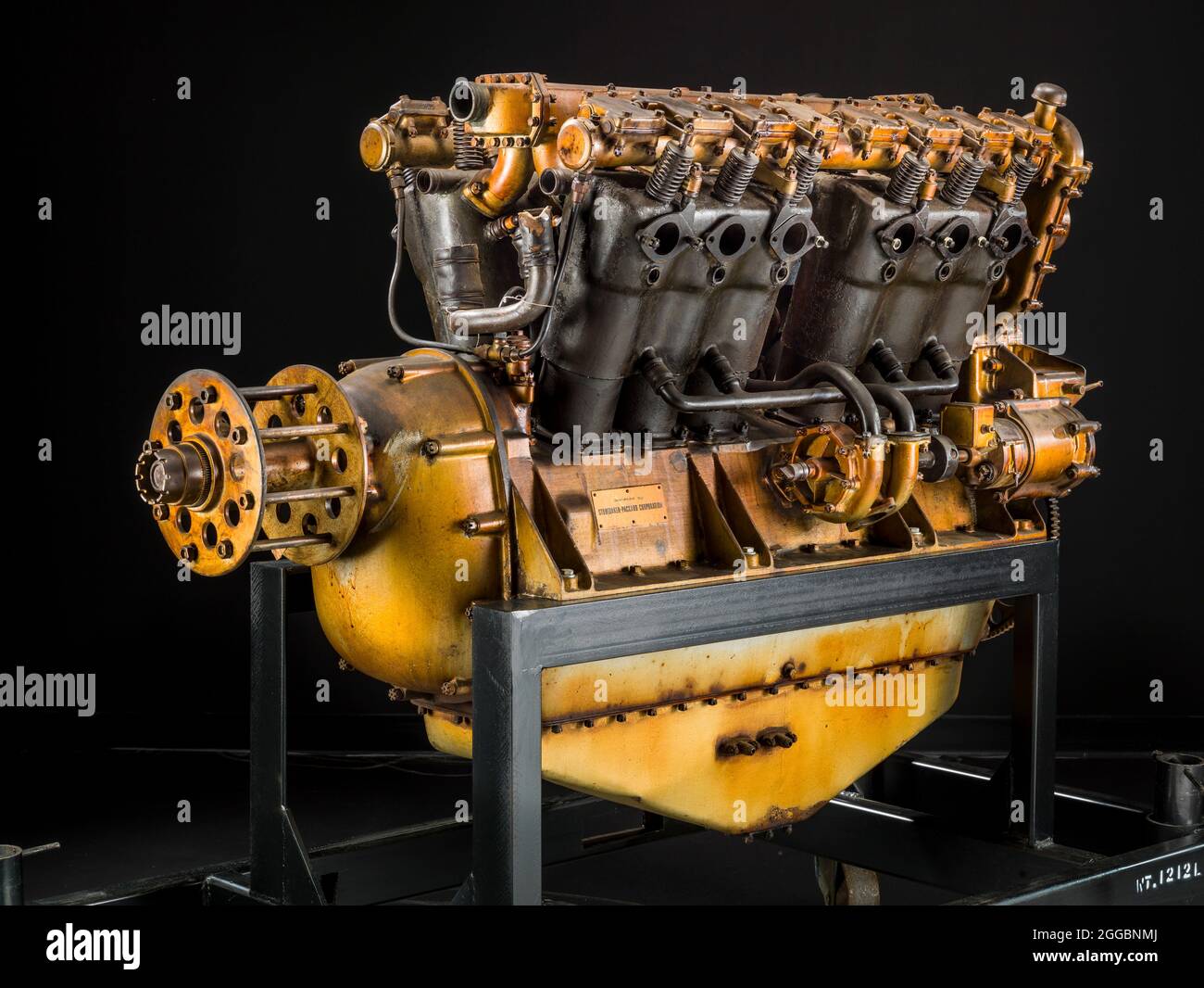 The Model 905 Was The Second Of The Early Aircraft Engine Designs Of The Packard Motor Car Company Located In Detroit Michigan Following The Model 299 Built In 1915 Packard Built Three