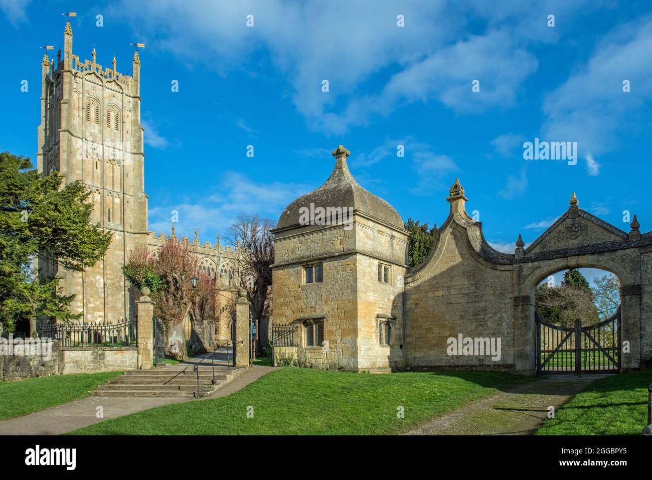 Chipping Campden Church and Gatehouse  Gloucestershire Stock Photo