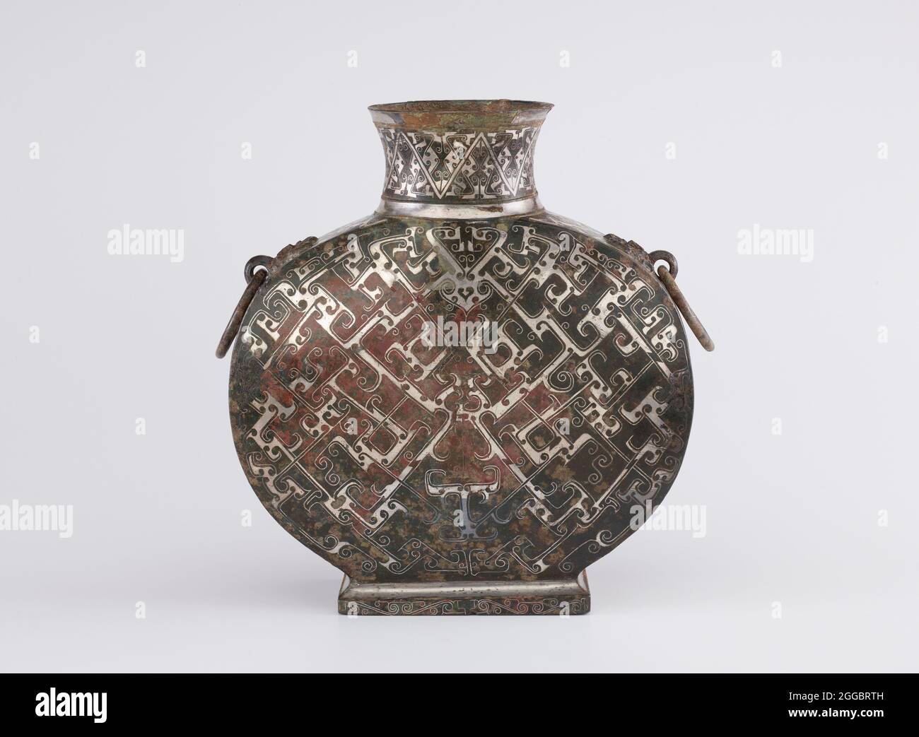 Wine flask (bianhu) with geometric decoration, Late Eastern Zhou dynasty, ca. 3rd century BCE. Stock Photo