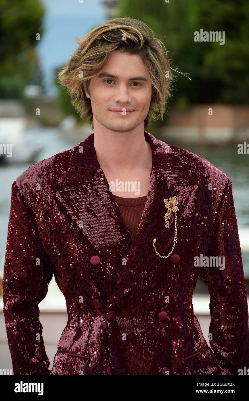 Venezia, Evento Dolce & Gabbana Pictured Chase Stokes Stock Photo - Alamy