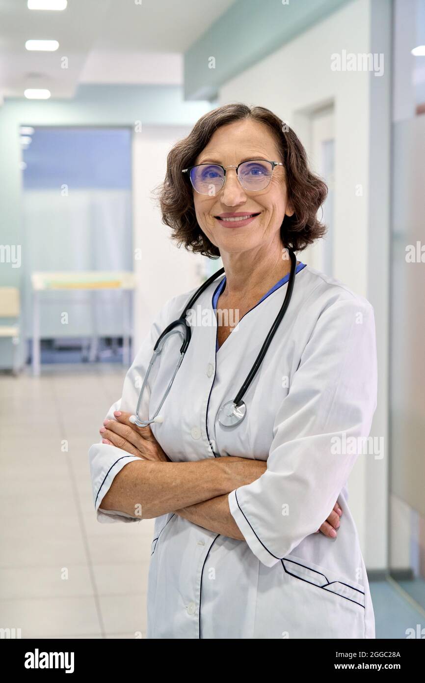 Nurse standing hi-res stock photography and images - Alamy