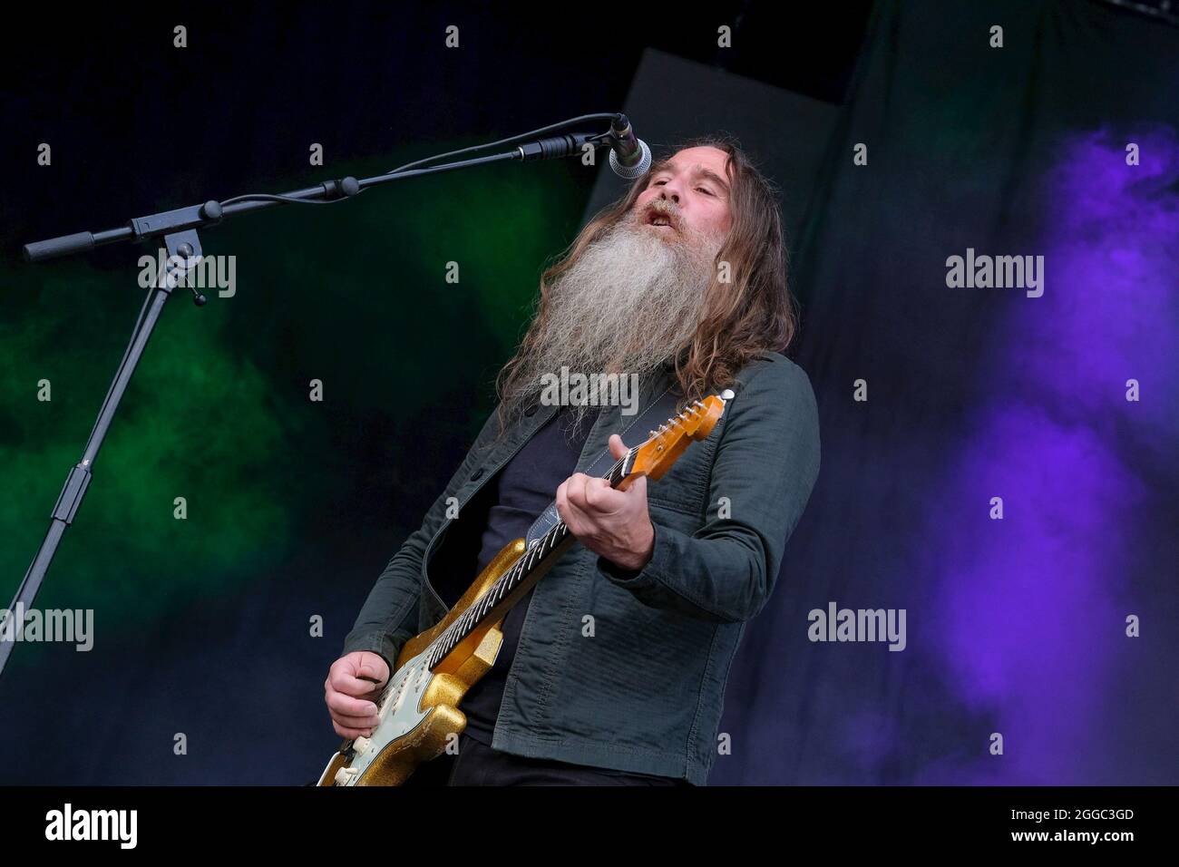 Liam Sean "Skin" Tyson, lead guitarist with English Indie alternative rock band Cast performs live on stage at Victorious Festival in Portsmouth. (Photo by Dawn Fletcher-Park / SOPA Images/Sipa USA) Stock Photo