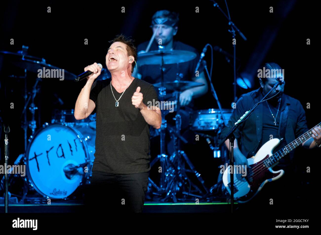 Pat monahan train singer hi-res stock photography and images - Alamy