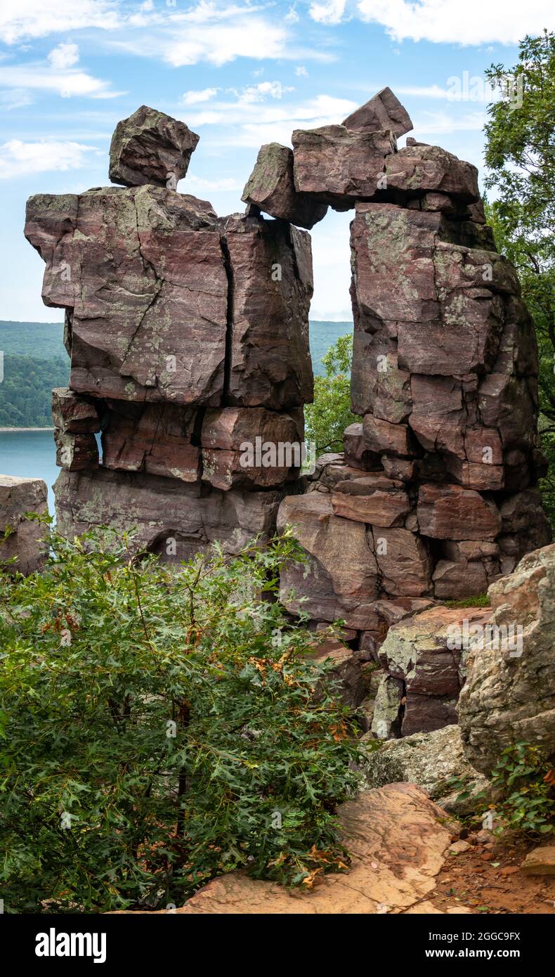 Devils Doorway rock formation overlooking Devils Lake. Devils Lake state park, Wisconsin Stock