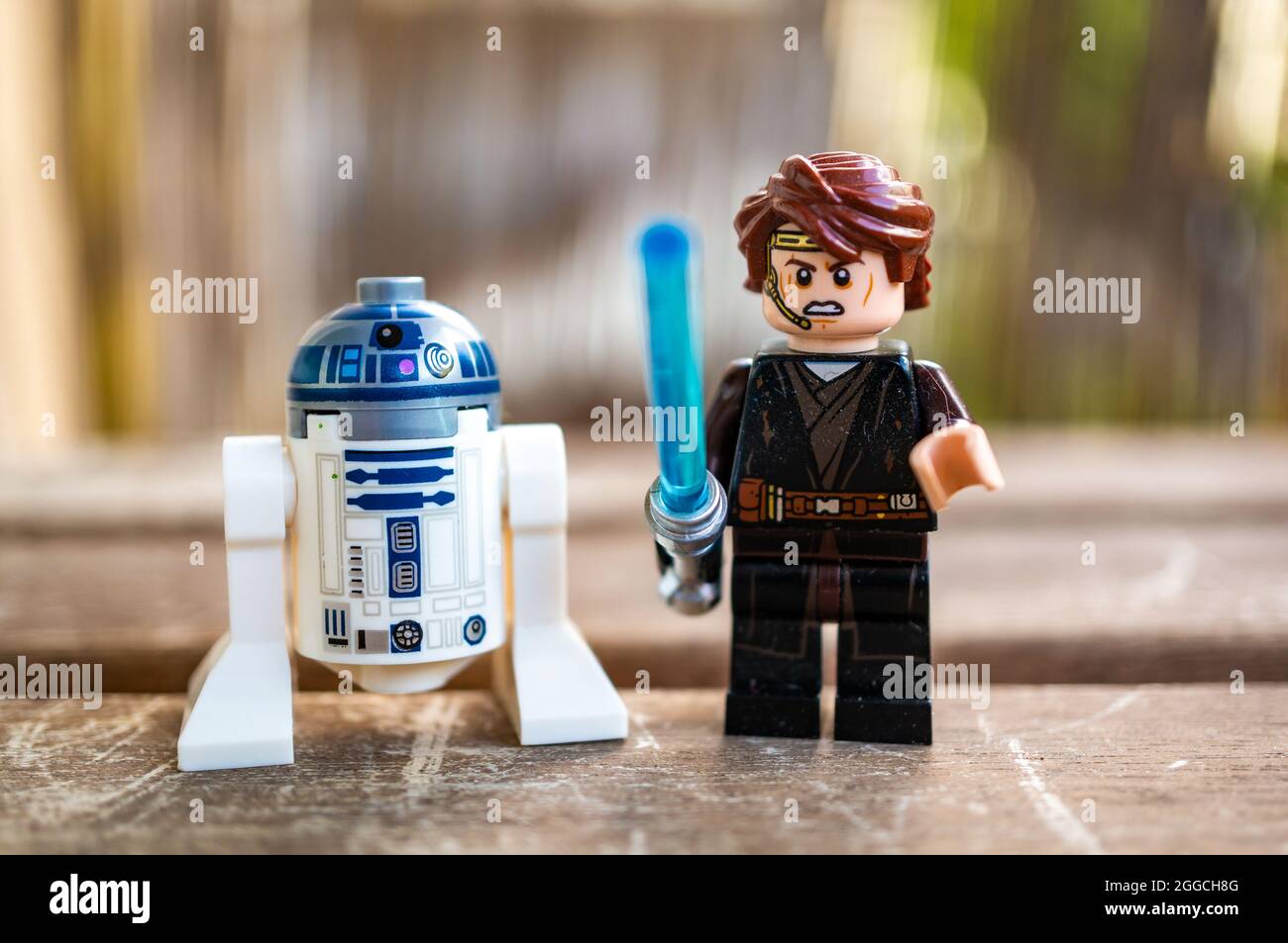 POZNAN, POLAND - Aug 09, 2021: The Lego Star Wars R2 D2 and Anakin Skywalker toy figurines Stock Photo