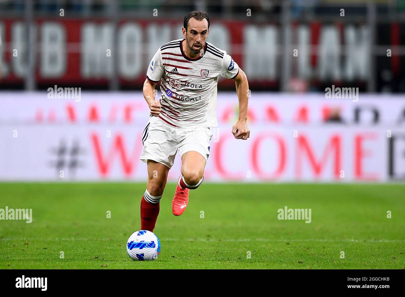 Milan, Italy. 29 August 2021. Diego Godin of Cagliari Calcio in action during the Serie A football match between AC Milan and Cagliari Calcio. Credit: Nicolò Campo/Alamy Live News Stock Photo