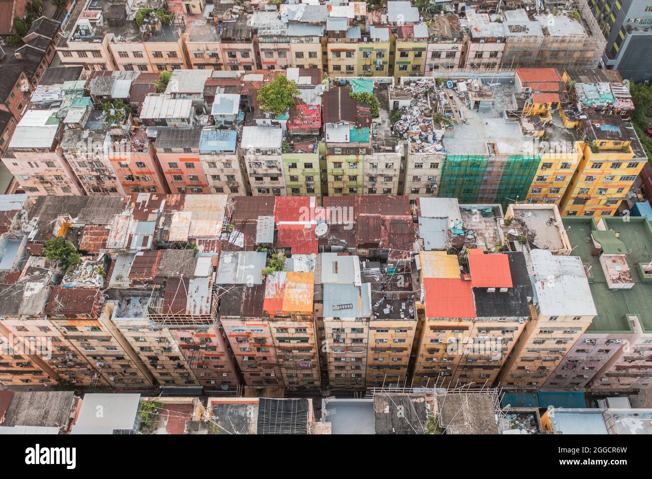 Kowloon Rooftops Amazing Colorful messy rooftop on dense old residential house in ...